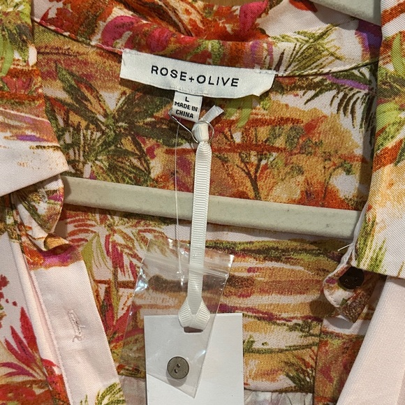 Rose & Olive Women's Button Down Shirt Red Orange Green - Picture 3 of 6